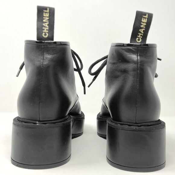 Chanel Black Leather Cap-Toe Platform Boots with Pearl Eyelets – Size 41.5 - Picture 5 of 11
